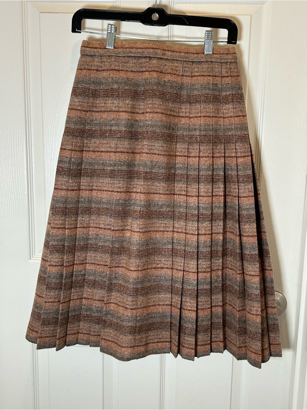 VINTAGE EDINBURGH WOLLEN MILL WOOL PLEATED PLAID MIDI SKIRT SIZE 12